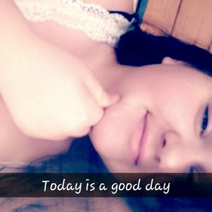 Meet your Posher, Kendra