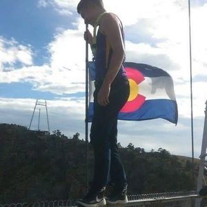 Meet your Posher, Devin