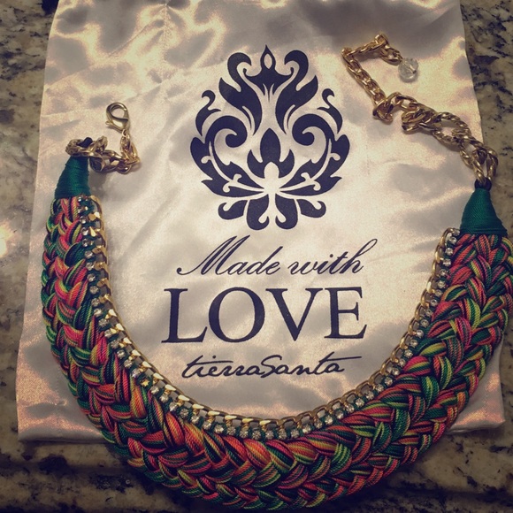 Tierra Santa neckace