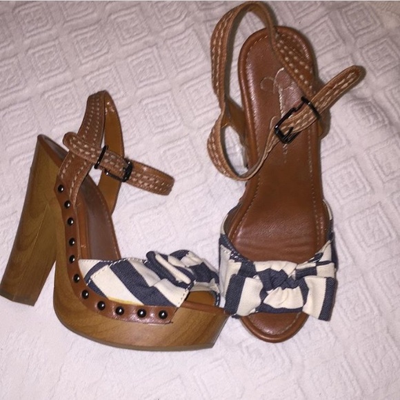 Jessica Simpson Heels NWOT