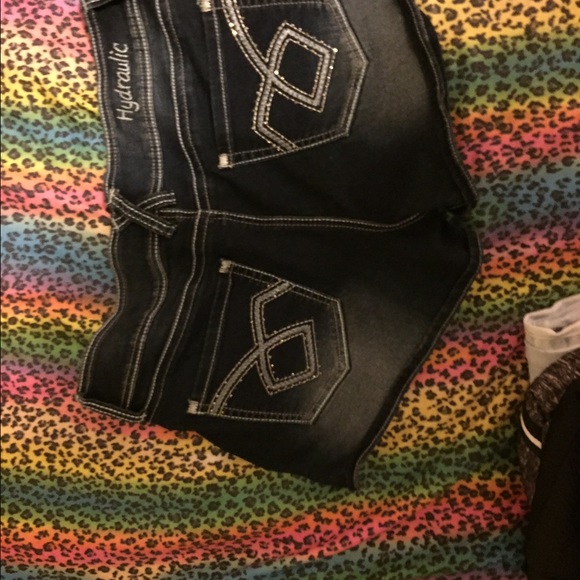 Shorts - Picture 2 of 3