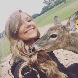 Meet your Posher, Holly