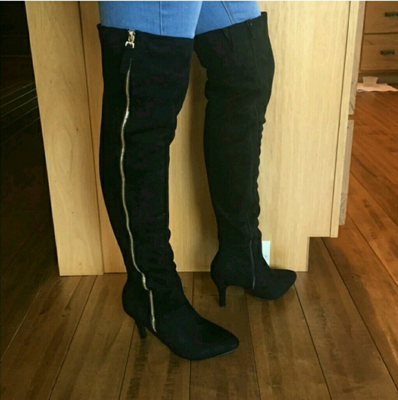 Over the knee boots - Picture 4 of 7