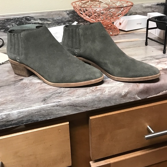 Dolce Vita Grey booties