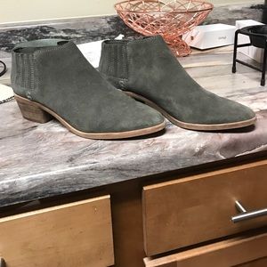 Dolce Vita Grey booties
