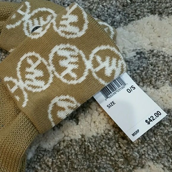 🚨LAST DAY🚨 Michael Kors gloves - Picture 2 of 4