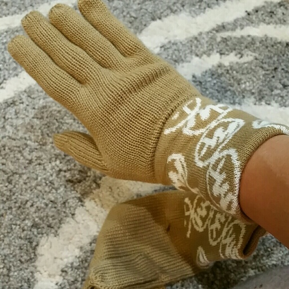 🚨LAST DAY🚨 Michael Kors gloves - Picture 4 of 4