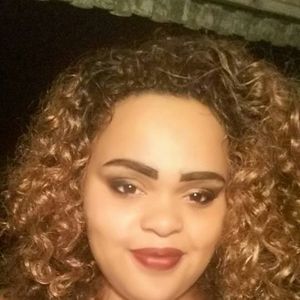 Meet your Posher, Kendra