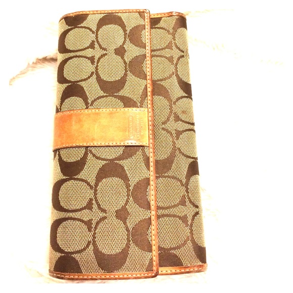 Coach Wallet - Picture 1 of 3