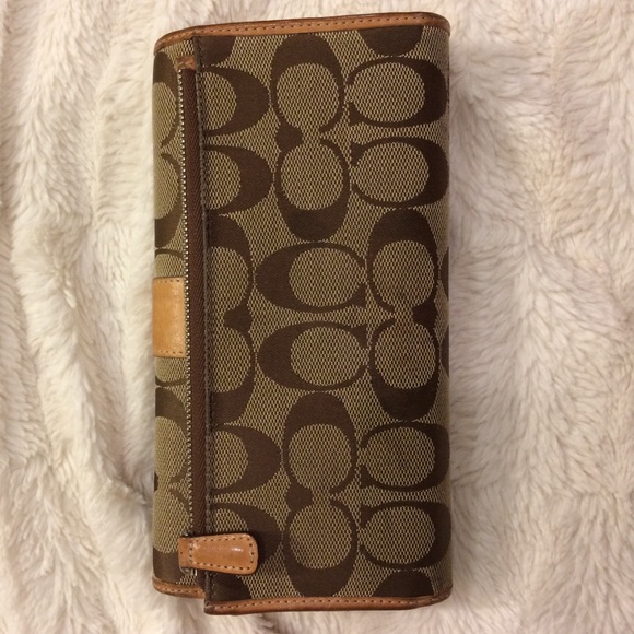 Coach Wallet - Picture 3 of 3