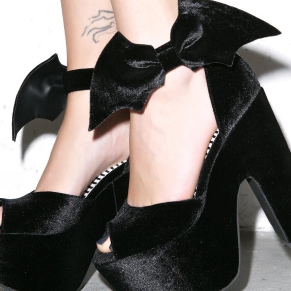 👻Dollskill Batty White Platforms!! Discontinued👻 - Picture 2 of 10