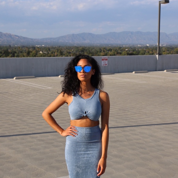 Two piece skirt set - Picture 2 of 2