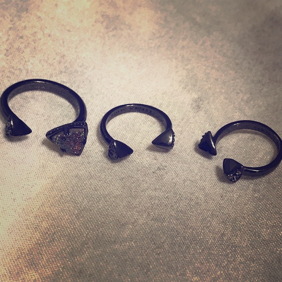 Kendra Scott Brennan Ring set in gunmetal