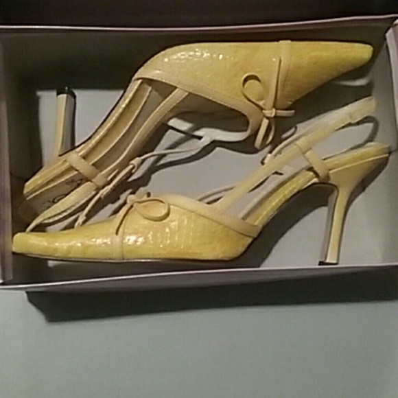 wild Rose
 Shoes - Shoes