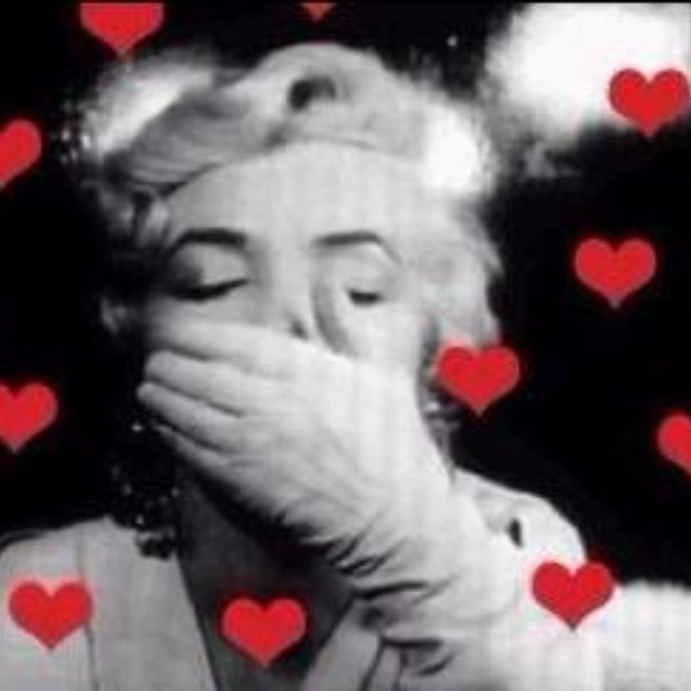 Meet your Posher, Pamela