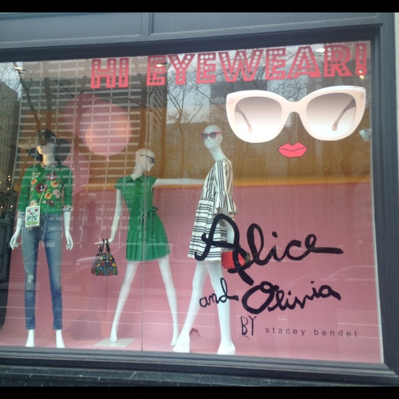 Silk Alice + Olivia gorgeous dress - Picture 5 of 6