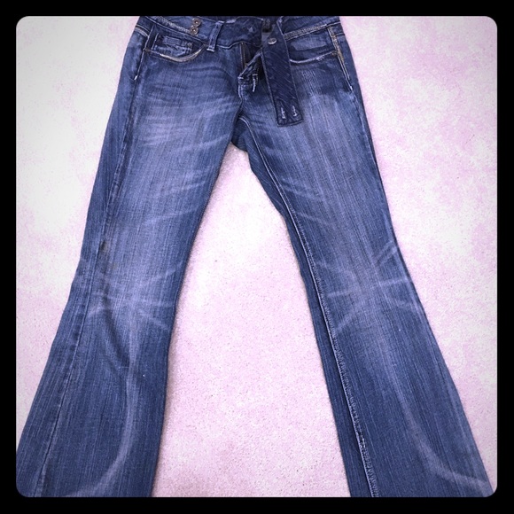 Juniors jeans