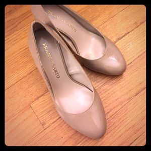 NWT Franco Sarto Cool Taupe Pumps Heels