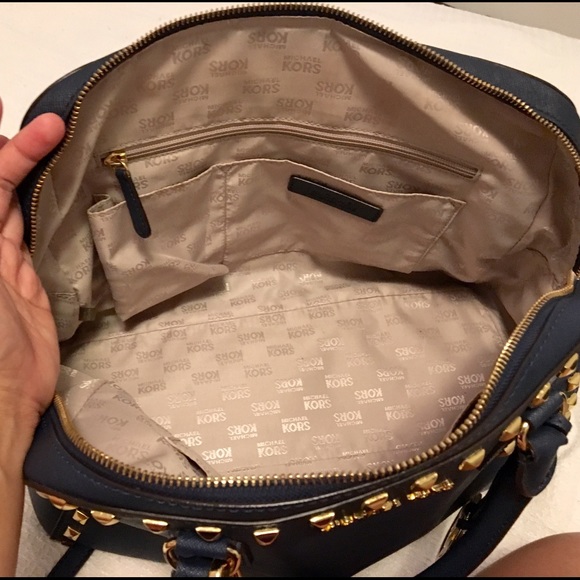 Michael Kors Saffiano Leather with Gold Studded - Picture 3 of 4