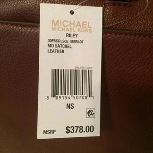 MICHAEL KORD (merlot) satchel
? Adjustable/STRAP O
