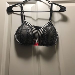 Vs bra