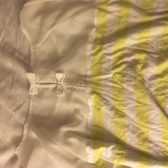 Lime green striped blouse with sheer sleeves - Picture 3 of 3