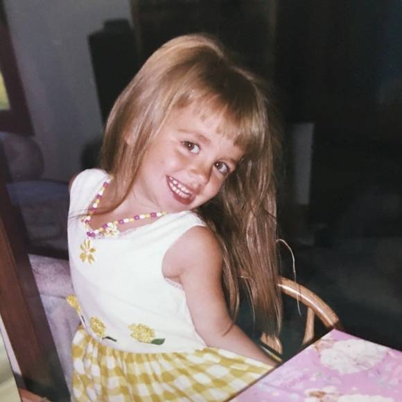 Meet your Posher, Dominique