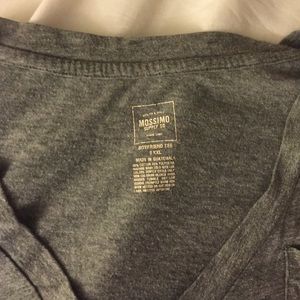 Grey tshirt