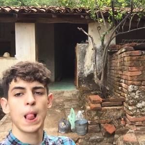 Meet your Posher, Fernando