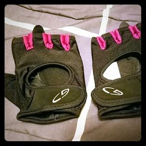 women's pink and black workout gloves
