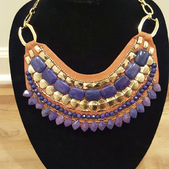 Stella & Dot Indira Bib Necklace