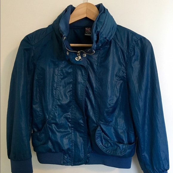 Awesome teal windbreaker jacket