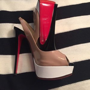 Auth Christian Louboutin Lady Peep Platform Pumps