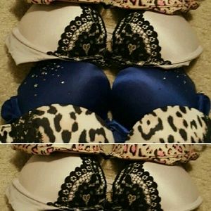 Bundle set of 7 bras size 34b and 32b used VS bras