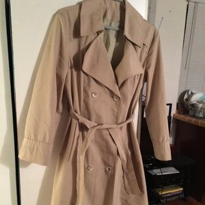 Pretty long jacket never used it