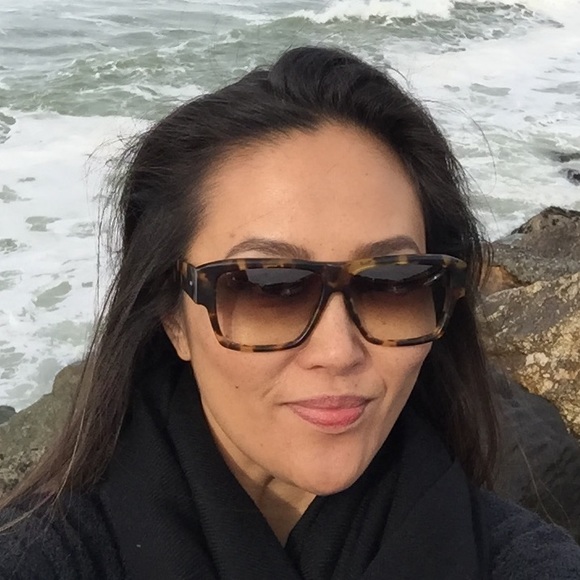 Meet your Posher, Sasha! - Picture 3 of 4