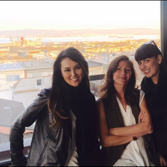 Meet your Posher, Sasha! - Picture 4 of 4