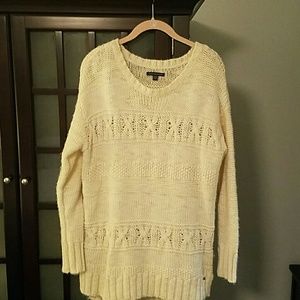 EUC American Eagle Sweater