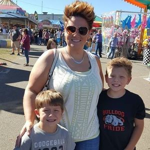 Meet your Posher, Crystal