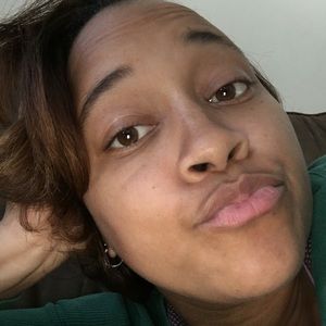 Meet your Posher, Amie