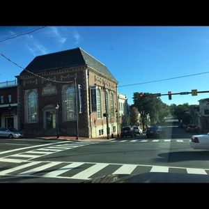 Meet your Posher, April