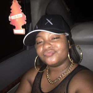 Meet your Posher, Stephany