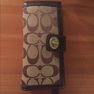 Coach wallet