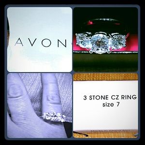 Ladies Cubic Zirconia Ring