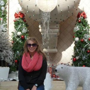 Meet your Posher, Karinella