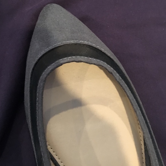 Shoes - Picture 3 of 4