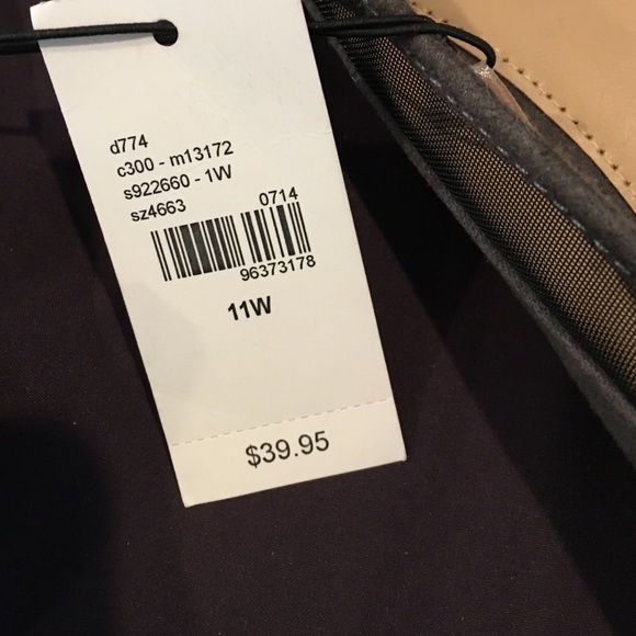 Shoes - Picture 4 of 4