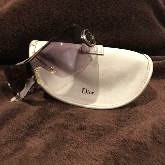 Woman's sunglasses - Picture 1 of 4