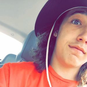 Meet your Posher, Christopher