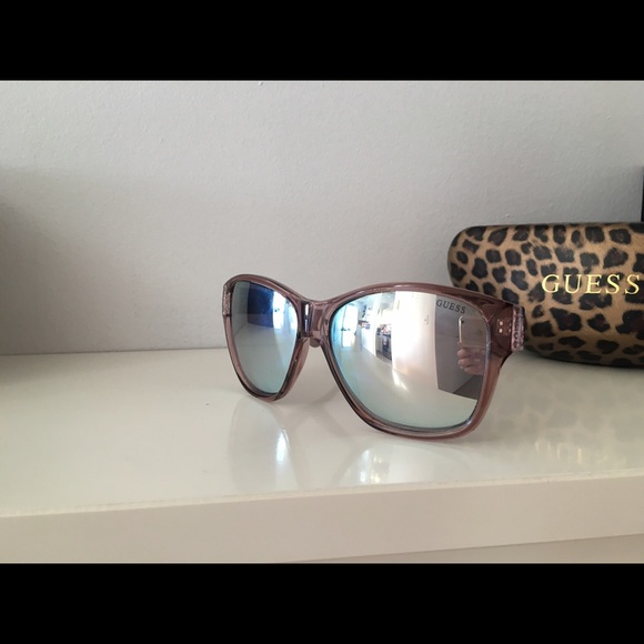 GUESS SUNGLASSES - Picture 4 of 4